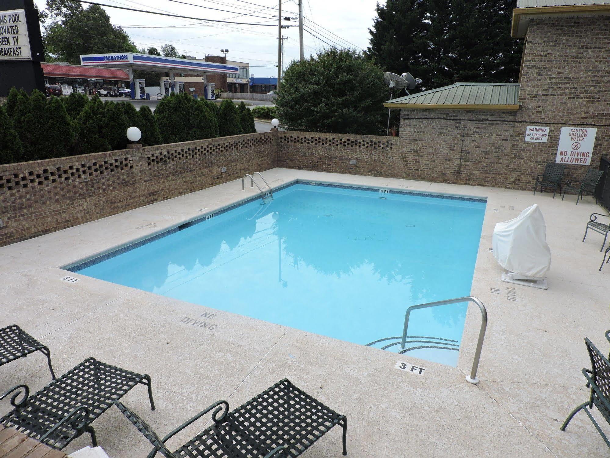 Days Inn Conover/Hickory Exterior foto